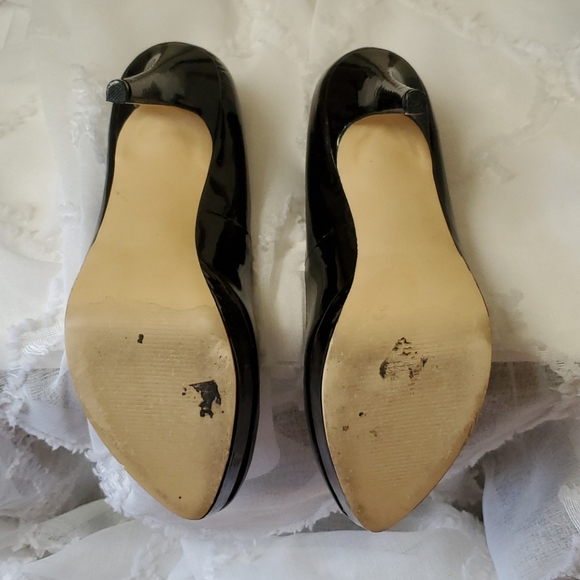 Heels (Black) - Picture 3 of 4